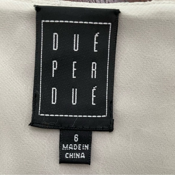 Due Per Due cream embellished silk tank Top with straps. Size 6 - Picture 5 of 5